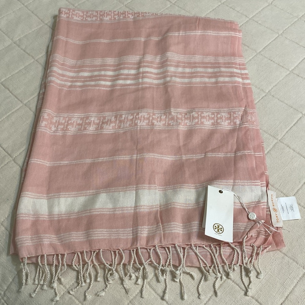 Tory Burch Logo Jacquar Pink Patterned Scarf with Fringe
